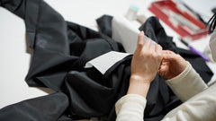 黒色の法衣オススメ「柔艶」合冬用化繊 編