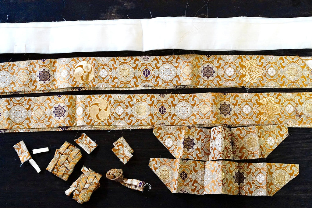 傷んだ畳袈裟や折五条のジャバラ部分はどうやって直すの？ – 直七法衣