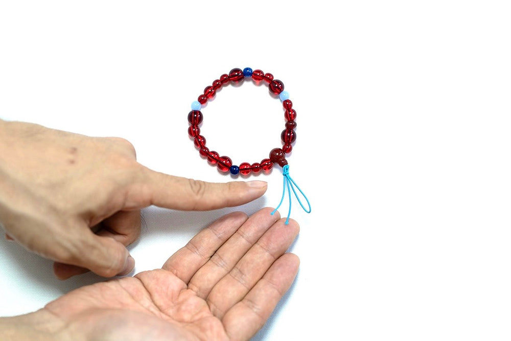 7D618B8A-CC6E-474A-AC61-